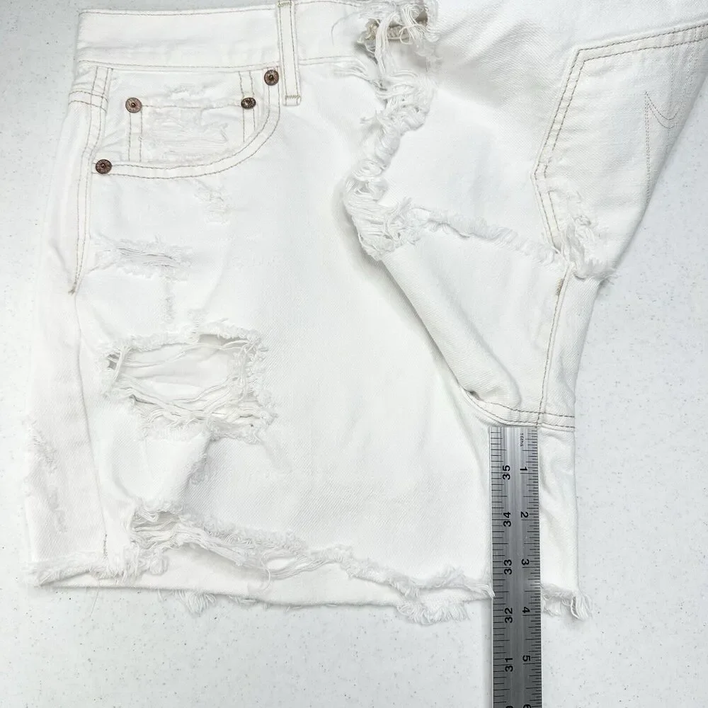 American Eagle Shorts 10 90s Boyfriend High Rise White Denim Distress Grunge EUC